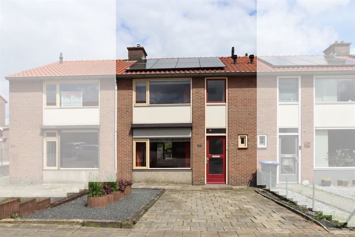 Bekijk foto 1 van Lijsterbesstraat 36