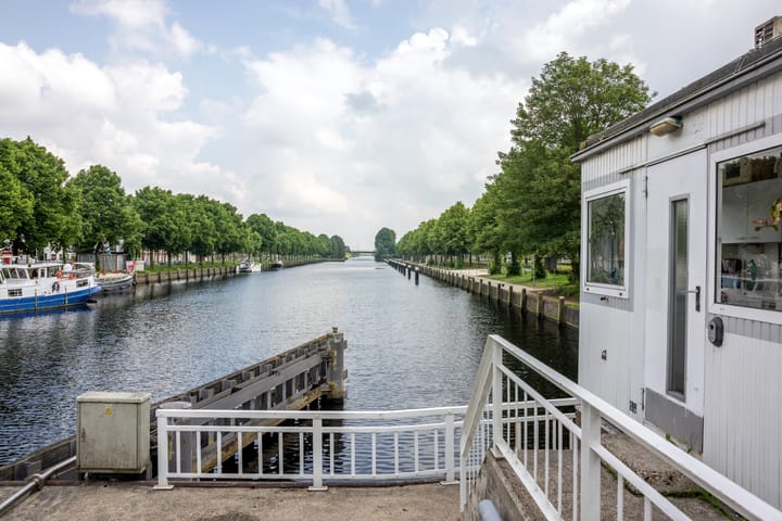 Photo 8 of Van Veldekekade kavel 9