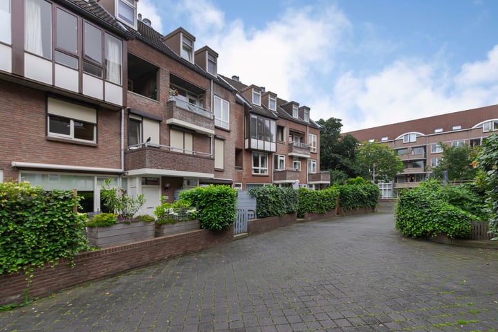 View photo of Coxstraat 14