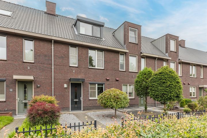 Bekijk foto 46 van Den Uylstraat 17