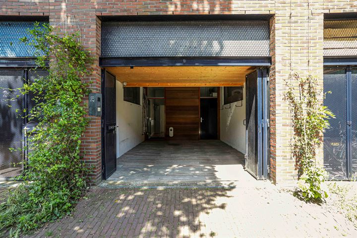 View photo 2 of J.F. van Hengelstraat 28