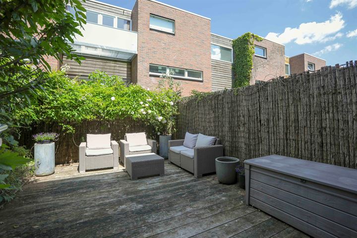 View photo 27 of J.F. van Hengelstraat 28