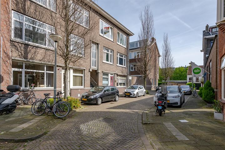 Bekijk foto 1 van Jan Steenstraat 27