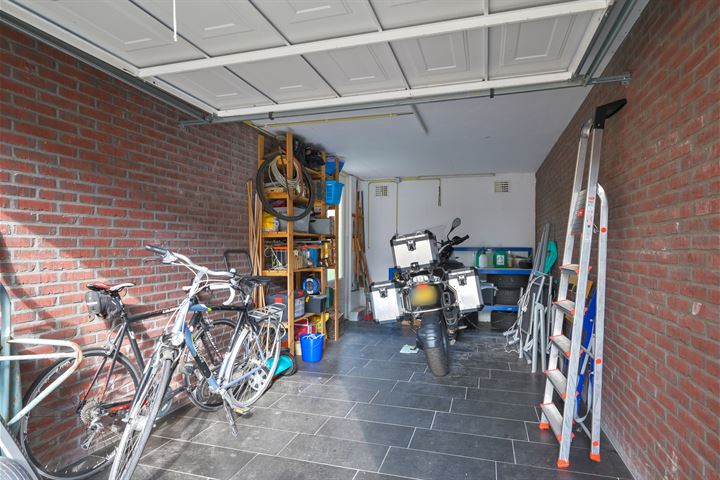 Bekijk foto 37 van Kleinebogerd 8