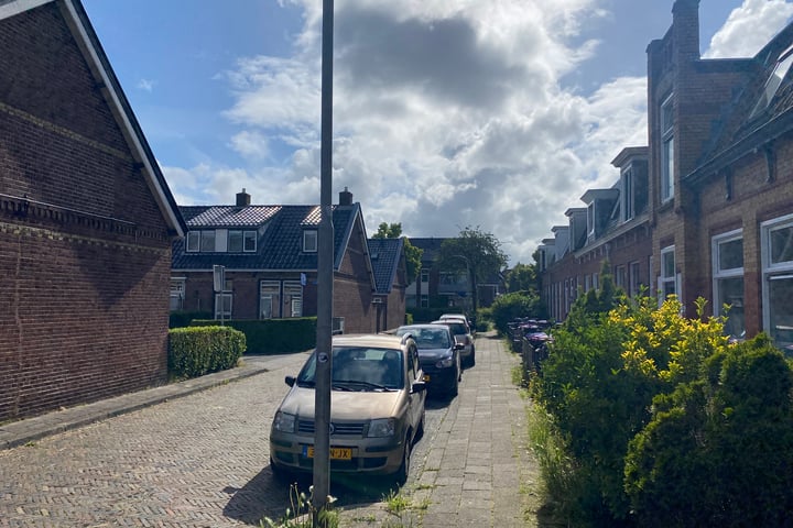 Bekijk foto 5 van Woudstraat 24