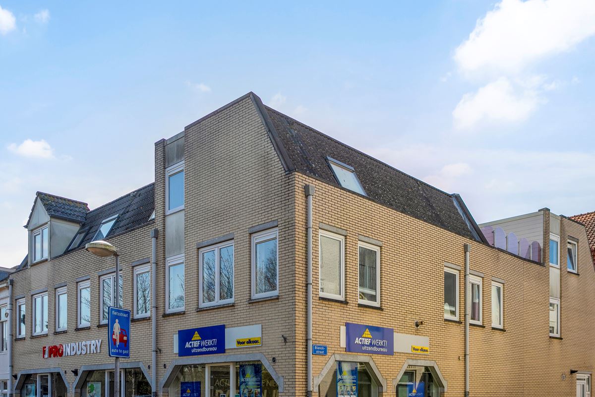 Bekijk foto 1 van Blanckstraat 2