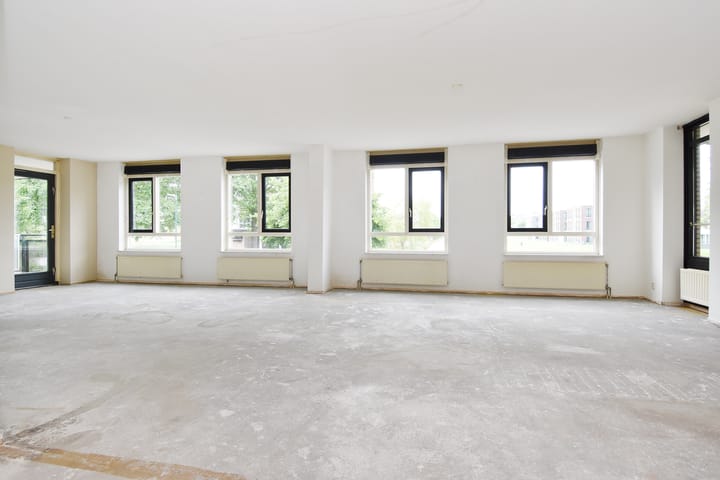 Foto 2 van Acaciazoom 35