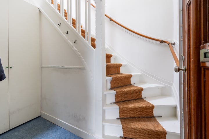 Bekijk foto 3 van Van Heutszstraat 32