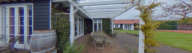 View 360° photo of achtertuin of Duinbeekseweg 16