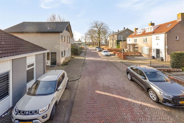 Bekijk foto 42 van Pastoriestraat 2