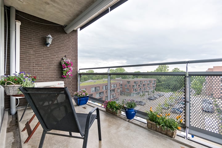 Bekijk foto 4 van Laan van Berendrecht 286