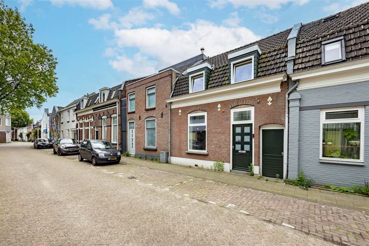 View photo 36 of Sint Annastraat 35