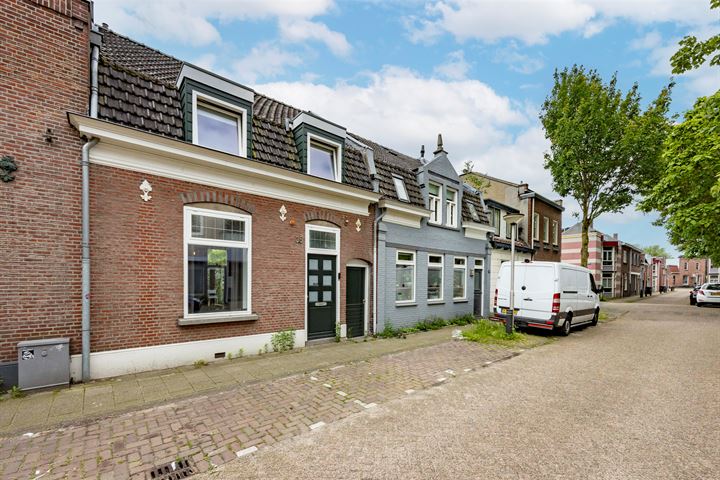 View photo 37 of Sint Annastraat 35