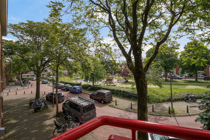 Bekijk foto 4 van Woudenbergstraat 95