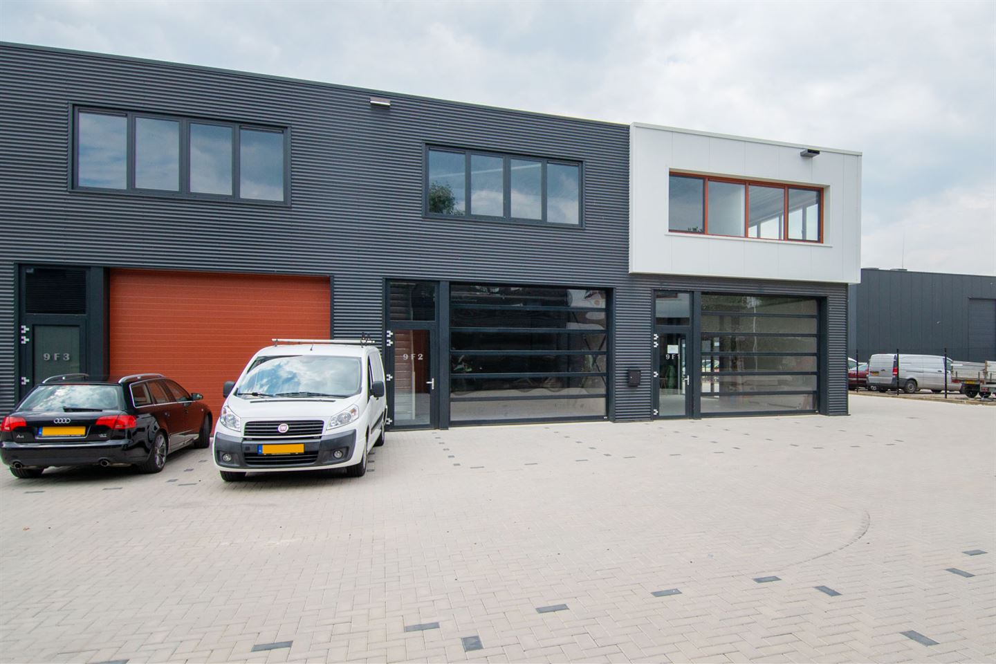 View photo 3 of Industrieweg Oost 9-f2