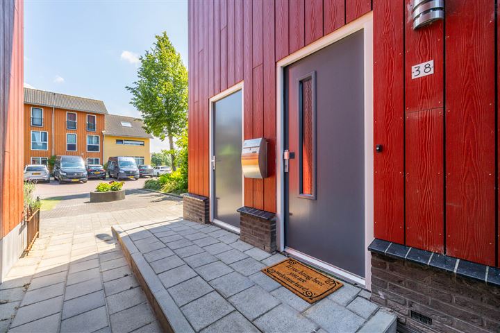 Bekijk foto 10 van Damiettastraat 38