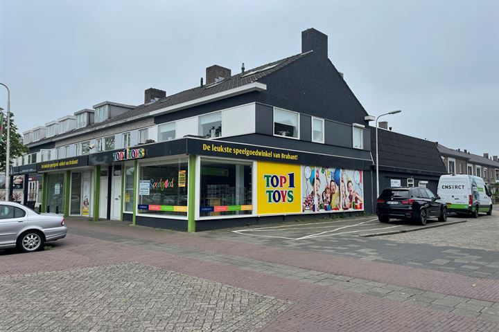 Burgemeester van Houtplein 31, Vlijmen