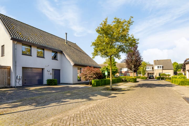 Foto 68 van Kaarsenmaker 12