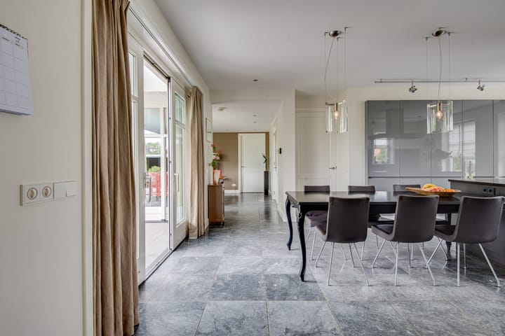 Photo 18 of Stationsstraat 81