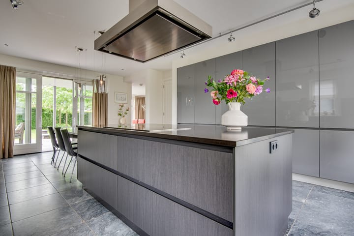 Photo 21 of Stationsstraat 81