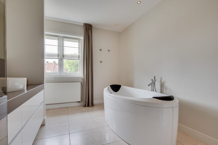 Photo 32 of Stationsstraat 81