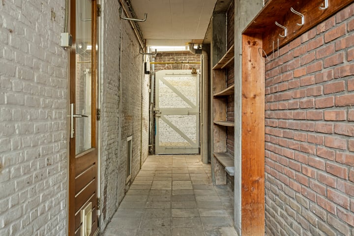 View photo 23 of Molenstraat 3