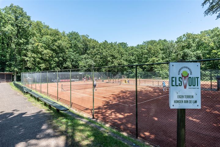 Bekijk foto 46 van Verenigd Europalaan 7