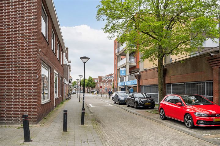 Bekijk foto 23 van Baljuwstraat 20