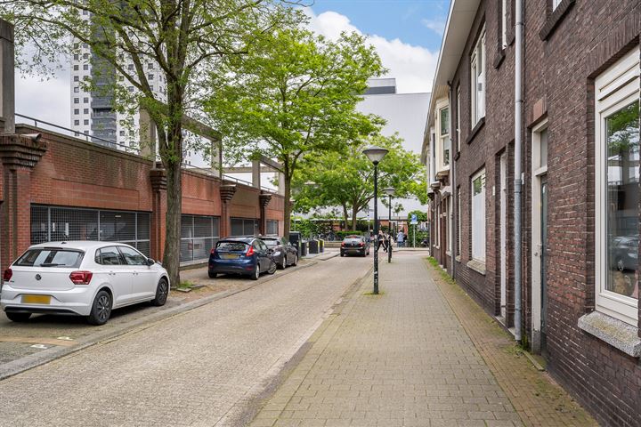 Bekijk foto 24 van Baljuwstraat 20