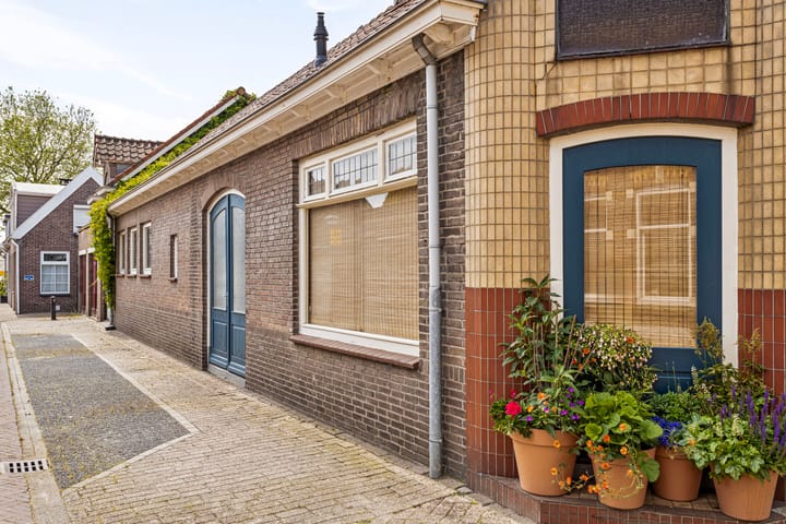 Photo 7 of Kanaalstraat 14