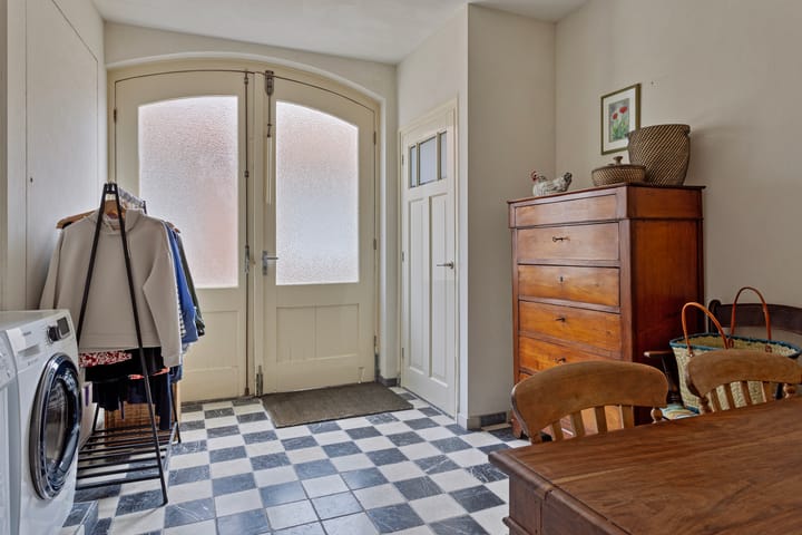 Photo 21 of Kanaalstraat 14