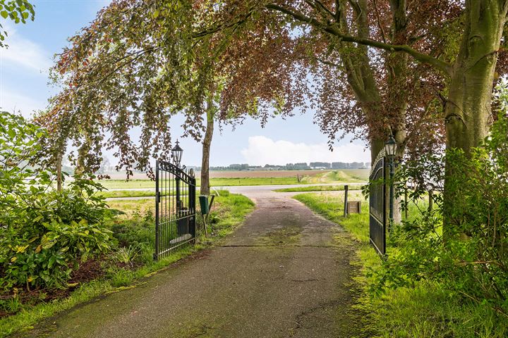 Bekijk foto 73 van Bartelmeetweg 9