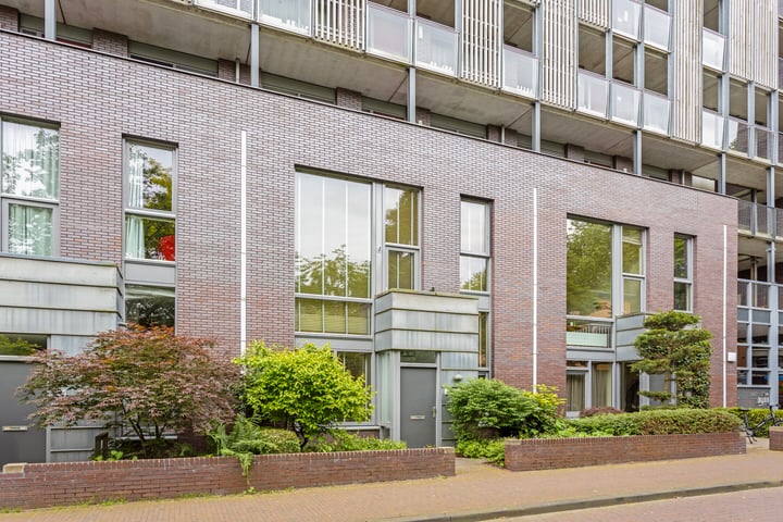 Bekijk foto 1 van Friesestraat 63