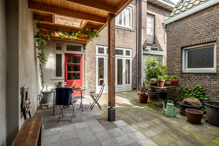 Bekijk foto 18 van Zonstraat 30