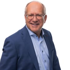 Henk Aanstoot - Makelaar