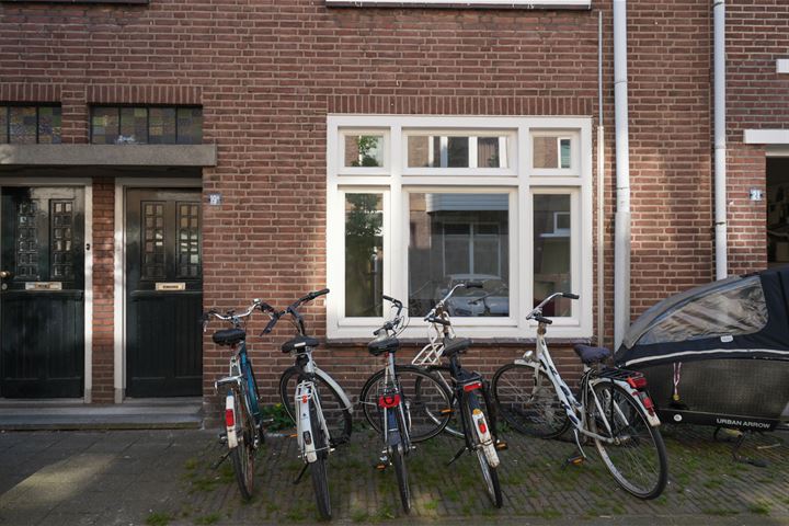 Bekijk foto 2 van Evertsenstraat 19-A