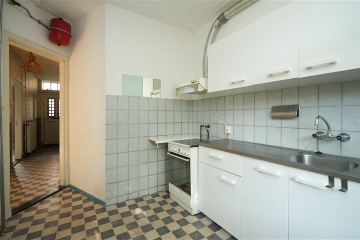 View photo 11 of Evertsenstraat 19-A