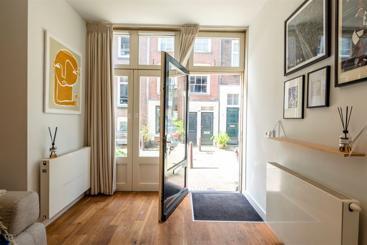 View photo 13 of Anjeliersstraat 39