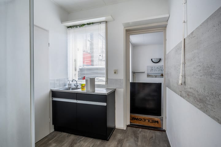 Photo 12 of Peperstraat 3