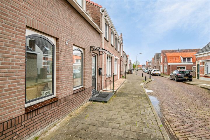 View photo 41 of Achterstraat 36