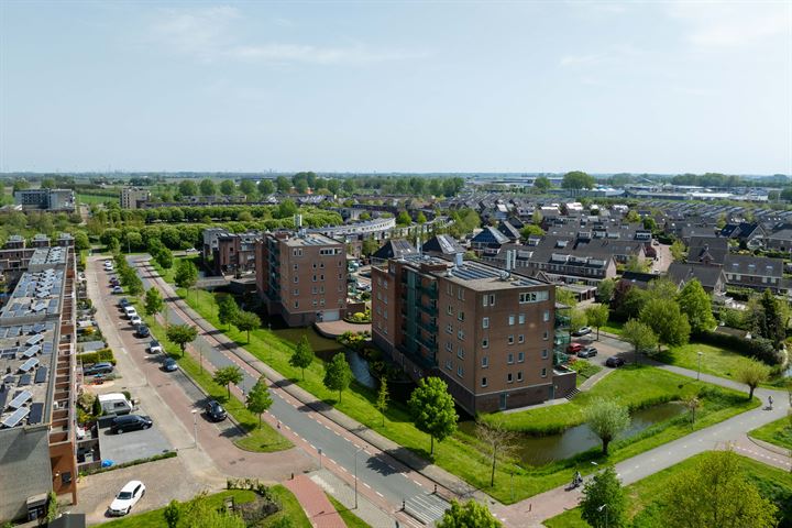 Bekijk foto 33 van Marcandostraat 52