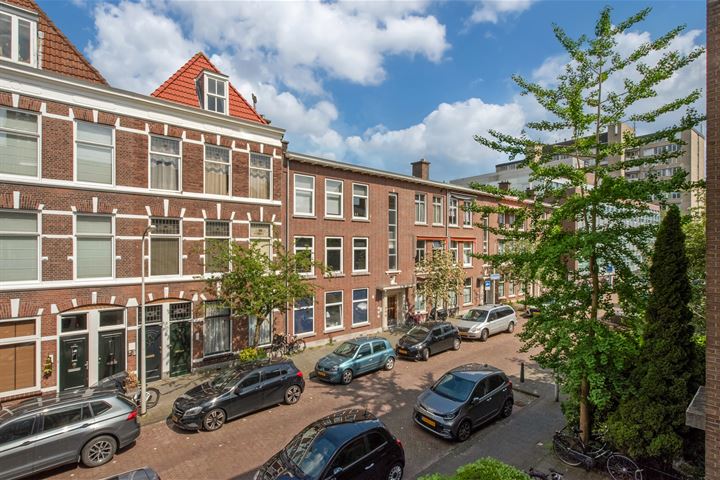 Bekijk foto 18 van De Carpentierstraat 19