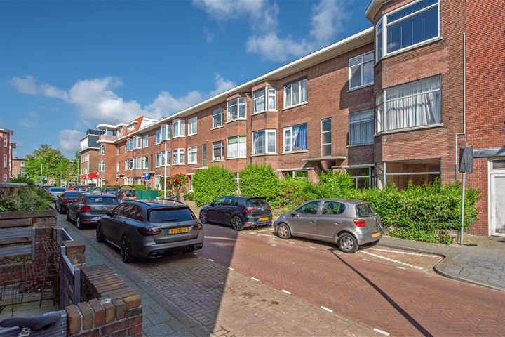 Bekijk foto 30 van Lunterenstraat 237