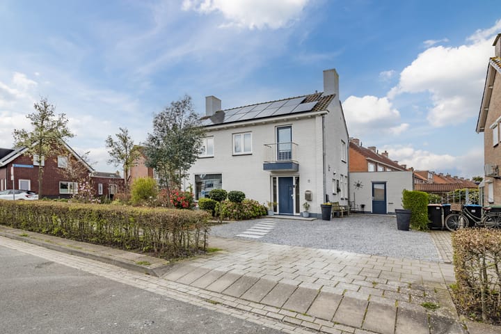 Foto 5 van Van Gaverenlaan 11