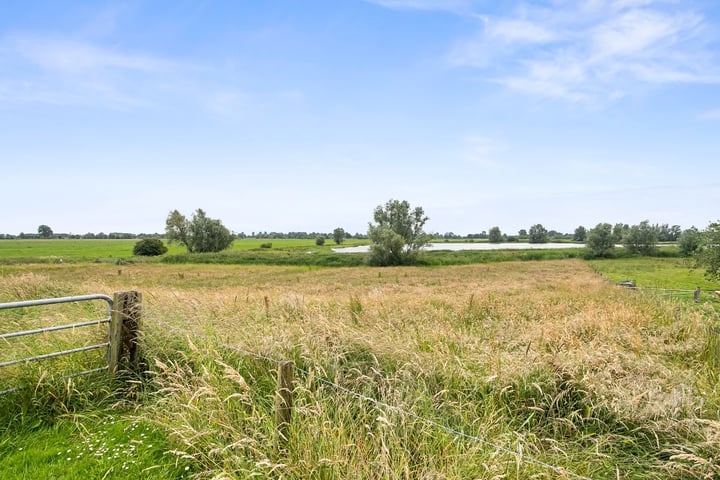 Bekijk foto 45 van Dorpsweg 106-A