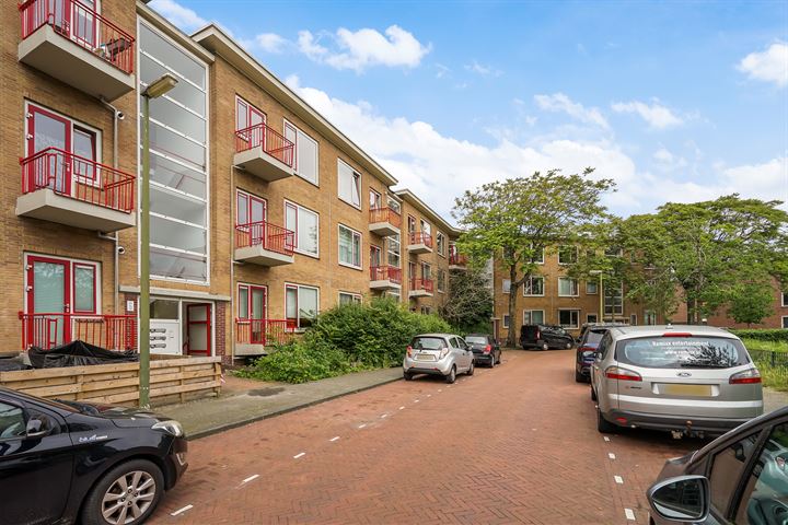 View photo 19 of Woudenbergstraat 115