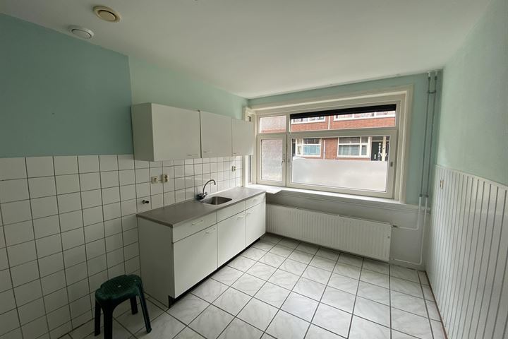 Bekijk foto 3 van Moerkerkestraat 105-B