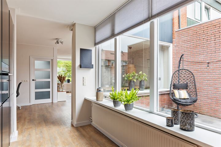 Bekijk foto 7 van Goudenregenstraat 25