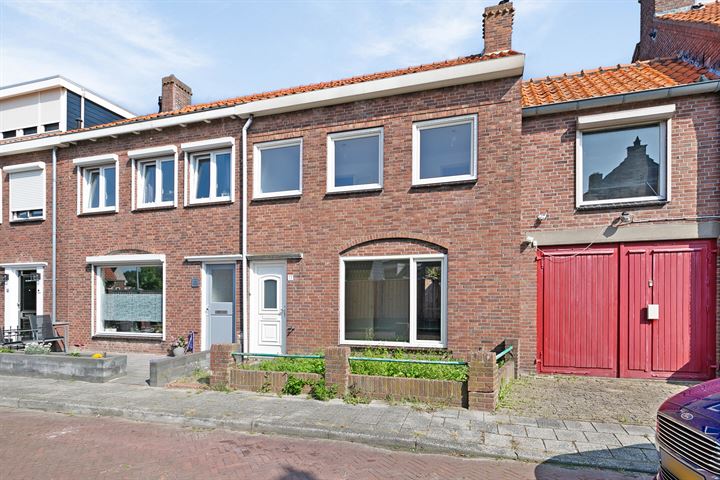 Bekijk foto 3 van Emmastraat 17