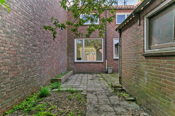 Bekijk foto 34 van Emmastraat 17